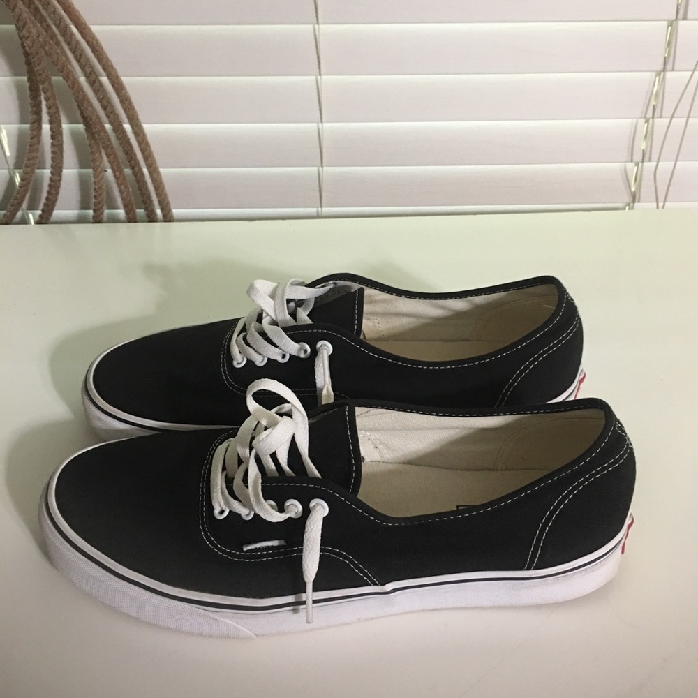 Vans Authentic Black